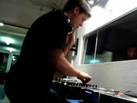 DJ Virens - Eternity (Wavetraxx rmx.)