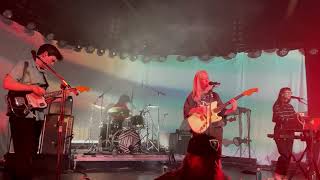 Alvvays - Saved By A Waif live @ The Glass House Pomona, CA 10/28/22
