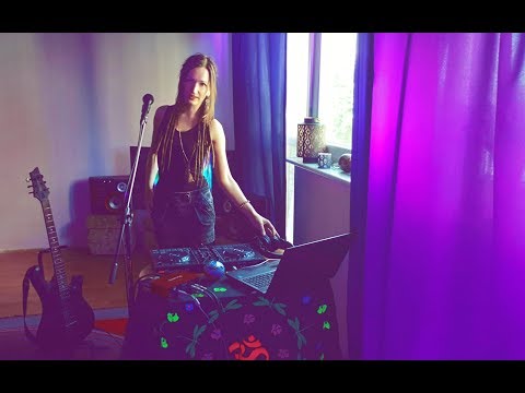 Rita Raga - live set with vocals and instruments