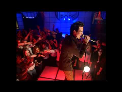 Gareth Gates - Anyone Of Us - Live At Top Of The Pops 2003
