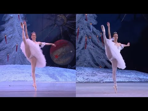 Bolshoi's Sugar Plum Fairies (Split Screen): Nikulina - Kaptsova