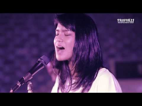 Rayssa Dynta -  Live at Intimate Warehouse Session Provoke! X Deezer