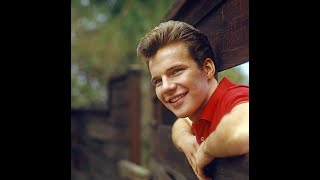 Bobby Vee: One Last Kiss. (Traducida al Español).