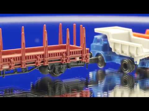 Arnold N 4477 Rungenwagen mit zwei Baufahrzeugen