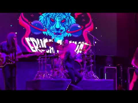 Eruca Sativa - Fuera o Más Allá (feat. Dany - The Warning)