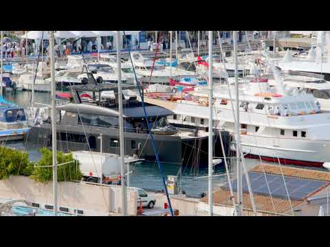Vision F 80 Luxury Power Catamaran Black Edition | SUPERYACHT TV