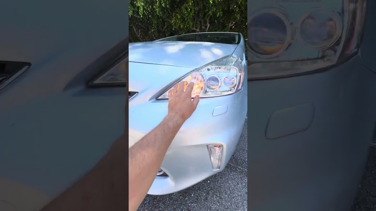 Review Toyota Prius V 2014