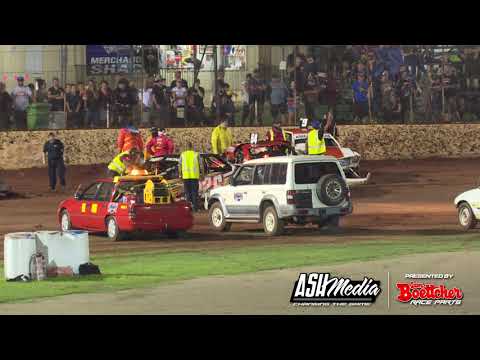 Production Sedans: A-Main Massive Pile Up - Kingaroy Speedway