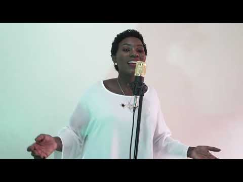 Rinni - Oh Come all ye faithful (Mujje eno tumweyanze) Cover