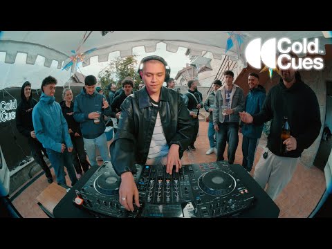 Crazy Techno Groove & Latinclub at a House Party in Madrid | PETER BLUE