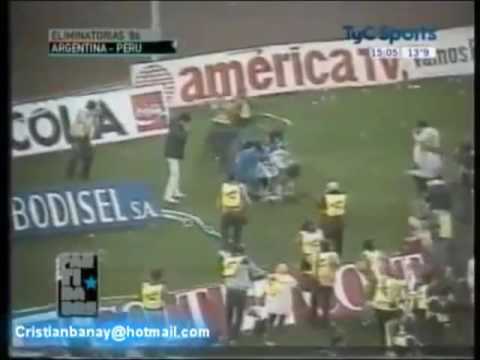 Eliminatorias Mundial México 86 - Argentina vs. Perú. Gol de Gareca y Passarella.