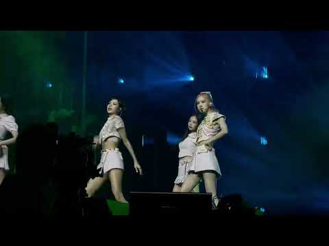 How you like that & pretty savage-BLACKPINK BORN PINK WORLD TOUR IN MELBOURNE DAY 2 110623