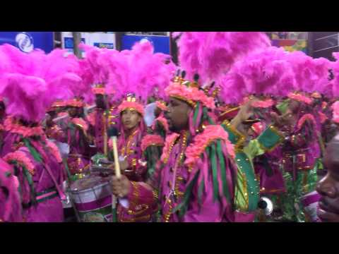 Mangueira 2014 - Esquenta da Bateria