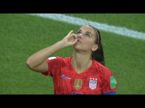 USA vs England Alex Morgan Scores