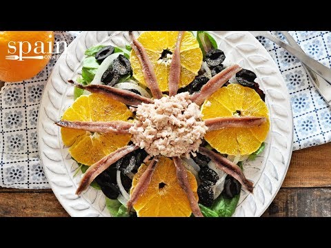 Spanish Salad with Oranges, Anchovies & Tuna