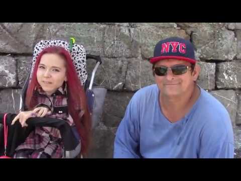 Встретили блогера с канала "Ялта отдыхает!" \ загораем возле моря )))