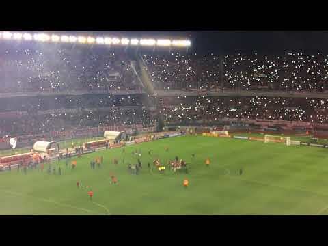 "MINUTOS FINALES + BORRACHO SIEMPRE VOY DESCONTROLADO" Barra: Los Borrachos del Tablón • Club: River Plate