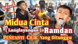 Download lagu Langlayangan ( Midua Cinta ) - Ramdan Viral di Tiktok mp3