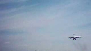 preview picture of video 'Ilyushin Il-76MD landing in Geilenkirchen'