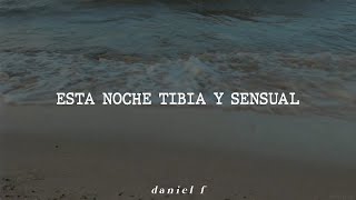 Thalía - A la orilla del mar (( Letra / Lyrics)) ✨🌊