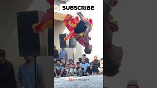Download lagu Skil hebat salto bujang ganong bikin melongo #shorts #short #bujangganong mp3 Download lagu Skil hebat salto bujang ganong bikin melongo #shorts #short #bujangganong mp3