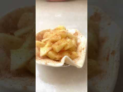 5 net carb apple pie tart recipe.  #keto #ketodessert #lowcarbdesserts  #ketorecipes #dessert #bake