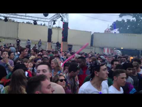 Eats Everything. Simian Mobile Disco ft. Beth Ditto - Cruel Intentions @Eastern Electrics 2013