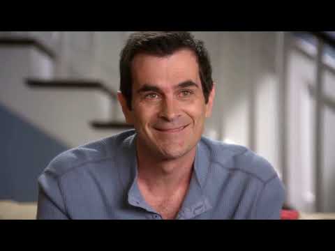 Modern Family 1x19 - Phil's disappointing birthday party