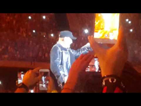 VASCONONSTOPLIVE 16-6-2018 BARI - gli spari sopra