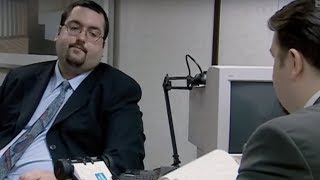 Entretien catastrophe dans la série The Office (en anglais)