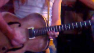 She's so young - Uzi Feinerman - FeinerMania