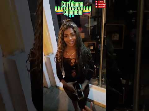 BEAUTIFUL COLOMBIAN WOMAN, ZERO SPANISH! My Awkward Encounter in Cartagena