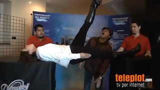 John Milton hipnotiza a Rocío Carrazco