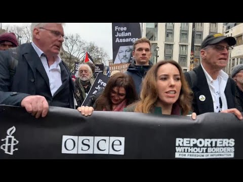 Video Thumbnail: Julian Assange's supporters march to UK Prime Minister's office | AFP