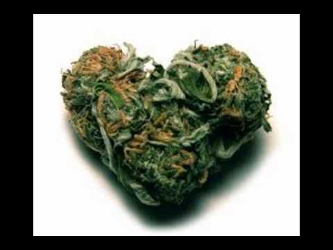 RED MCFLY FT INITIAL AND NAPSTAR SAINT - WEED SONG