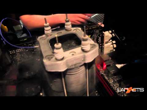 Liquid nitrogen overclocking at Lan ETS!
