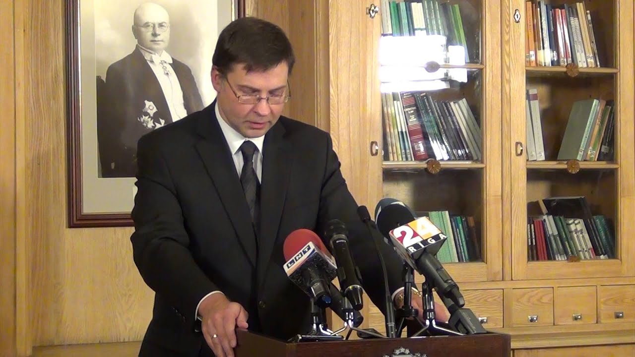 Dombrovskis paziņo par atkāpšanos no amata /VIDEO/