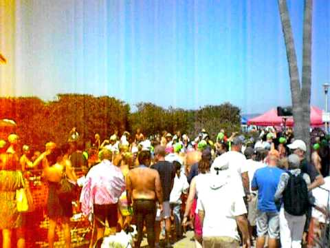 Lining Up for the La Jolla Rough Water Swim 2011