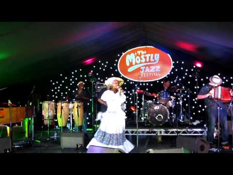 Quantic and His Combo Barbaro