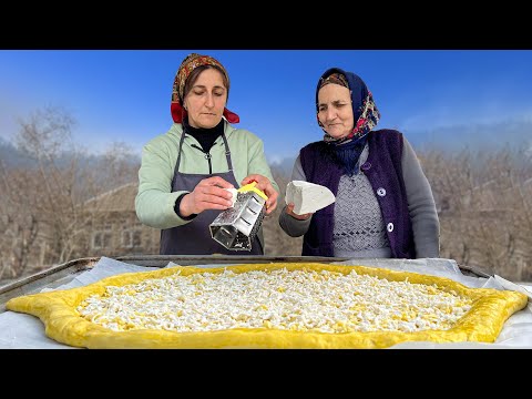 Georgian Flatbread with Filling! Traditional Khachapuri with Egg