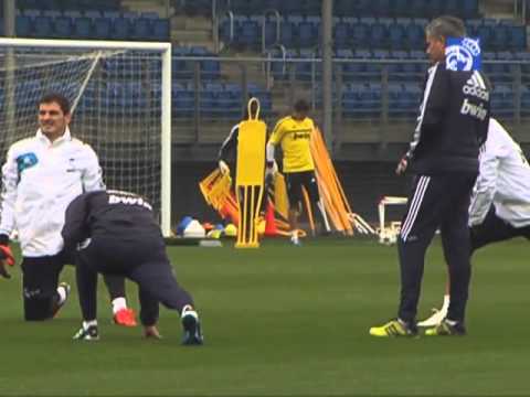 Real Madrid's training session 04/11/2012