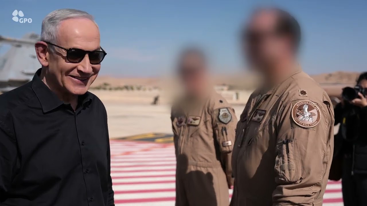 ראש הממשלה נתניהו בבסיס חיל האוויר: "ממשיכים להלום במטרות משטר הטרור באיראן ו