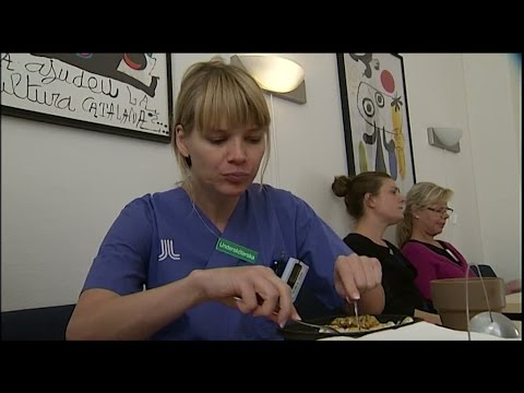 Undersköterskorna om löneutvecklingen: "Jävligt dålig" - Nyheterna (TV4)