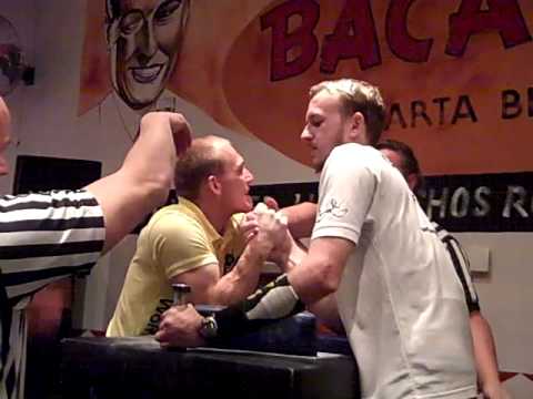 War of the Arms 2011   Final -80kg Täger vs Schlitte