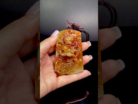 冰種紅翡翡翠玉墜祥龍獻瑞魚躍龍門(復興)