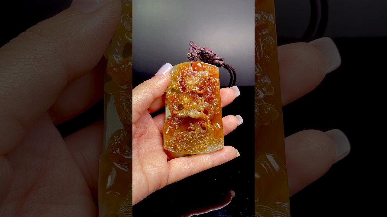 冰種紅翡翠玉墜｜祥龍獻瑞魚躍龍門(台北)