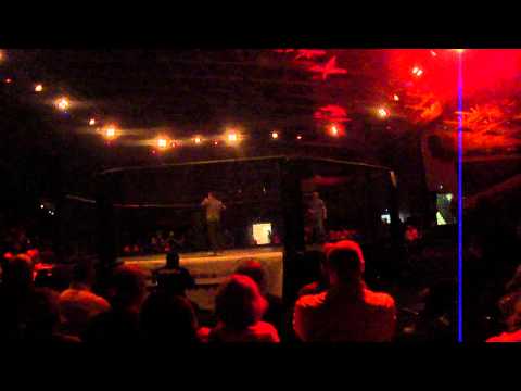 Majkel KCZ Chmielu - Młoda krew (Battle in Cage LIVE!)