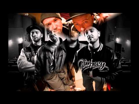 12. Esos Momentos feat. Tosko (Mala Juntera)