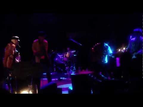 Milo Z - Ain't no sunshine (Live at Gazarte, Athens 24/3/13)