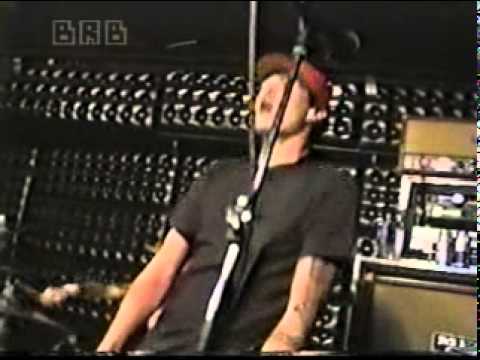 Blink-182 - Intro & Dumpweed (Live @ San Diego 2000)